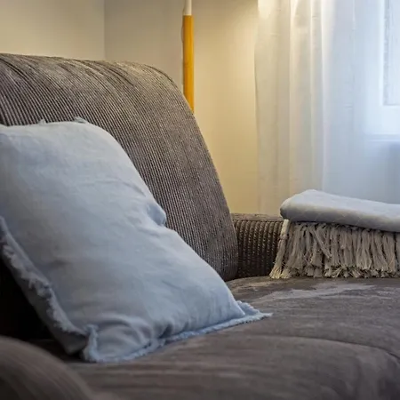 Leandre Entierement Renove Avec Exterieur